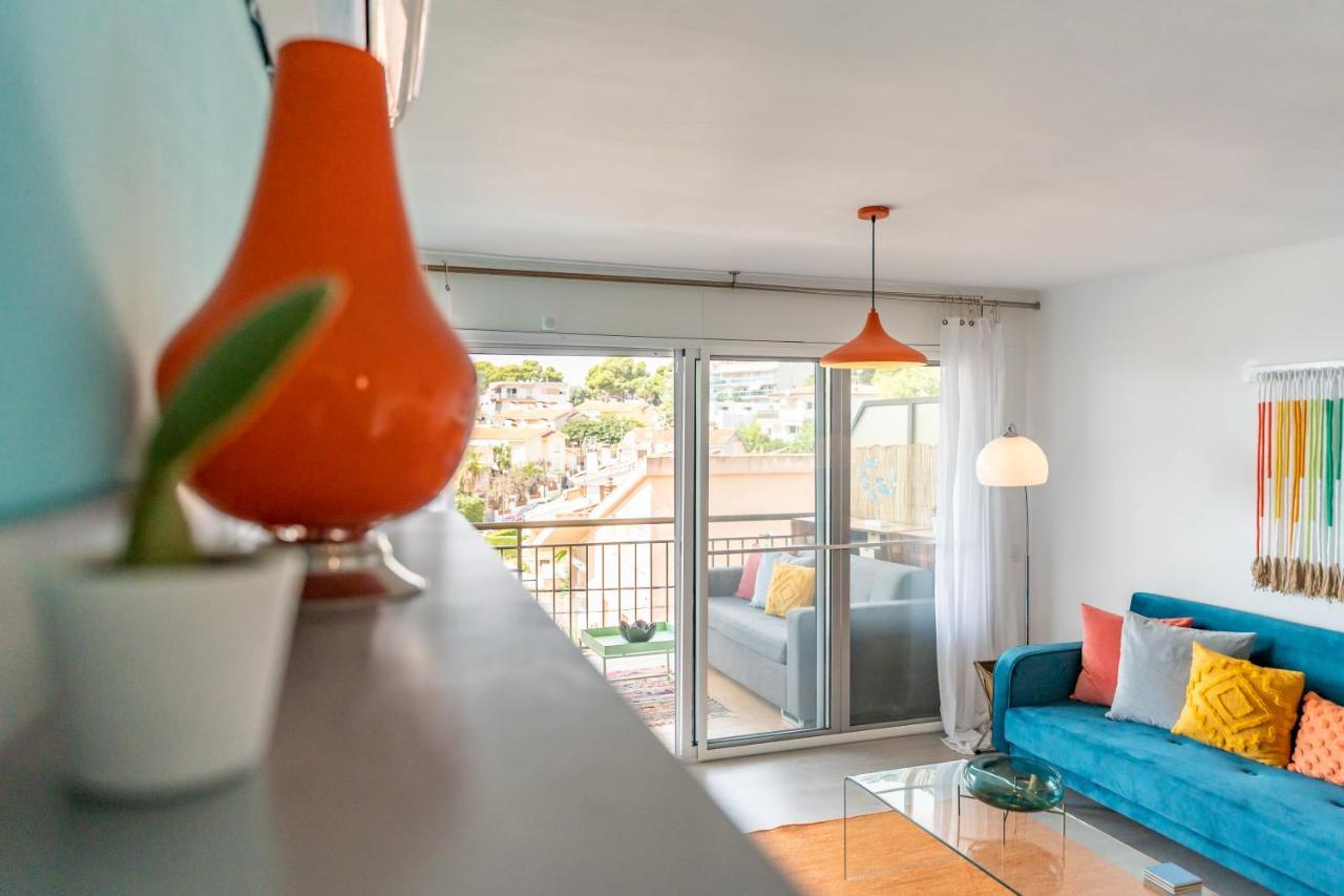 Beach Front Retro Hideaway In Salou Dış mekan fotoğraf