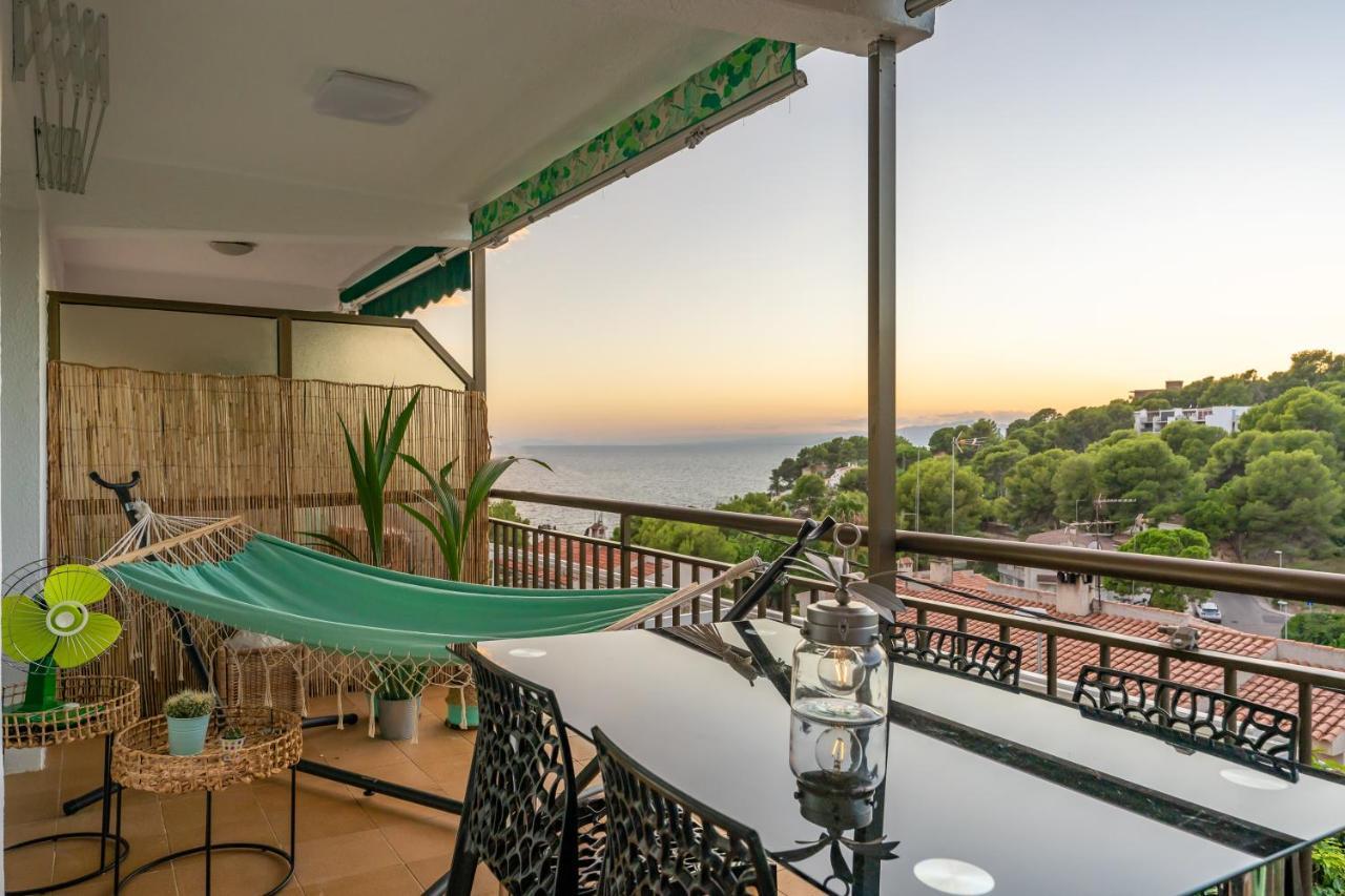 Beach Front Retro Hideaway In Salou Dış mekan fotoğraf
