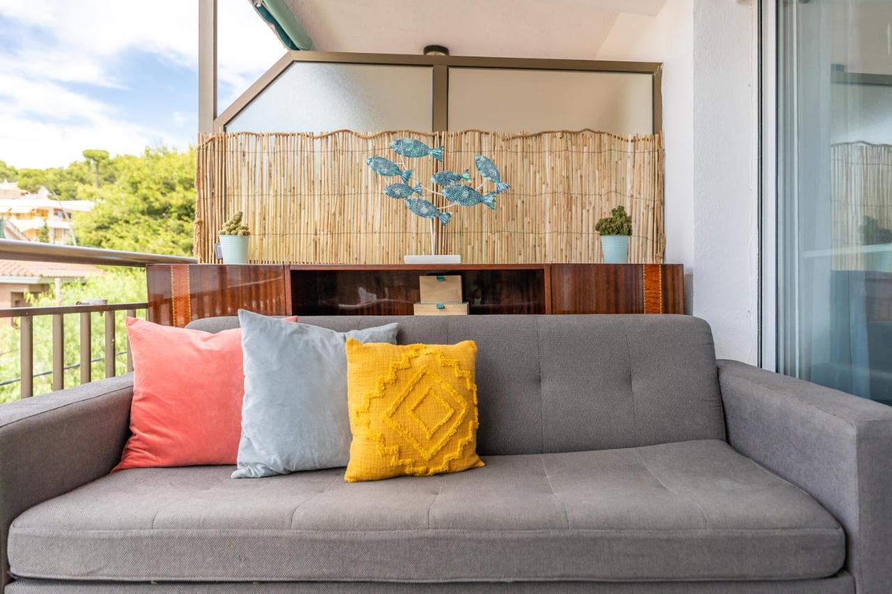 Beach Front Retro Hideaway In Salou Dış mekan fotoğraf