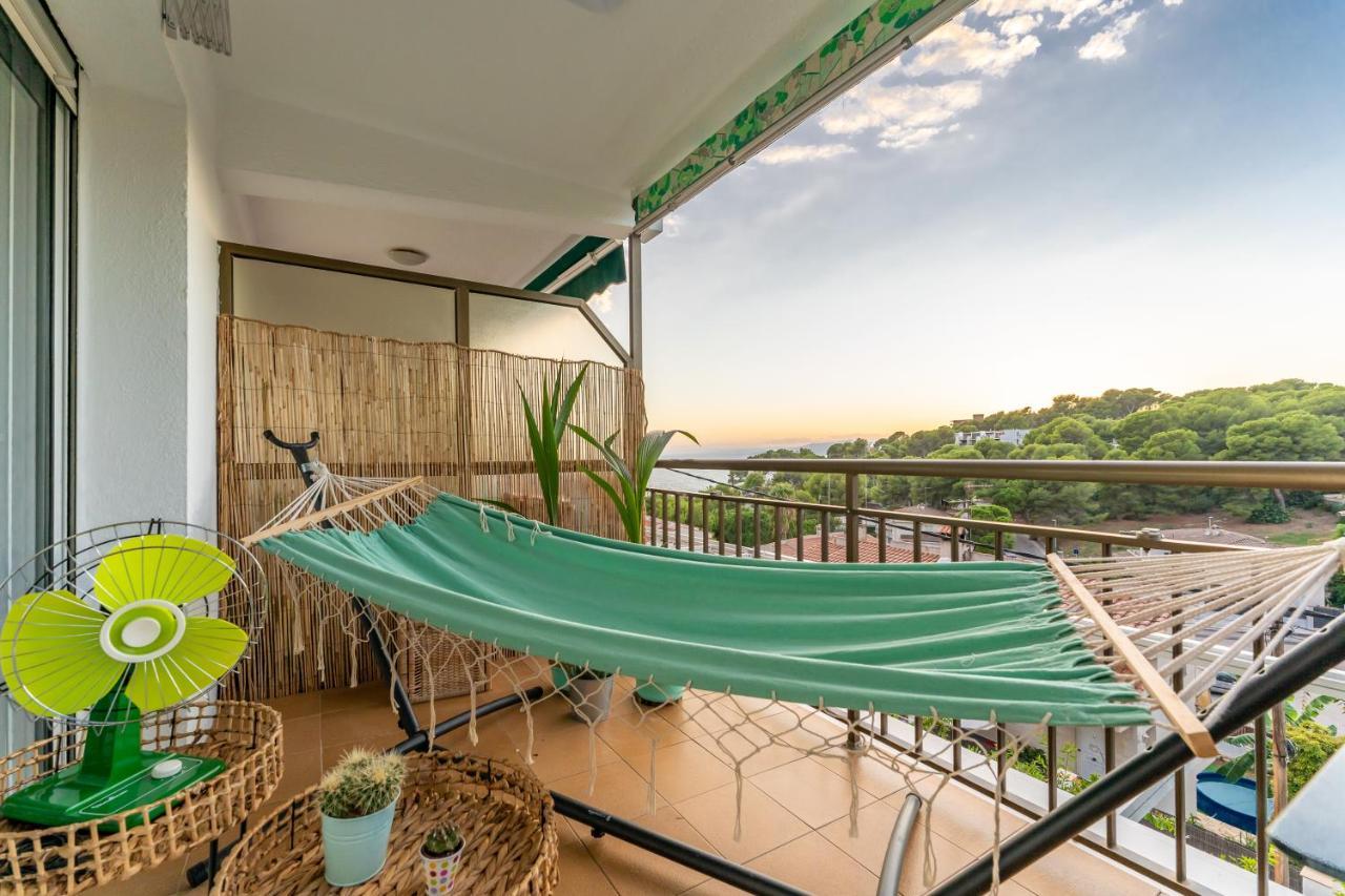 Beach Front Retro Hideaway In Salou Dış mekan fotoğraf