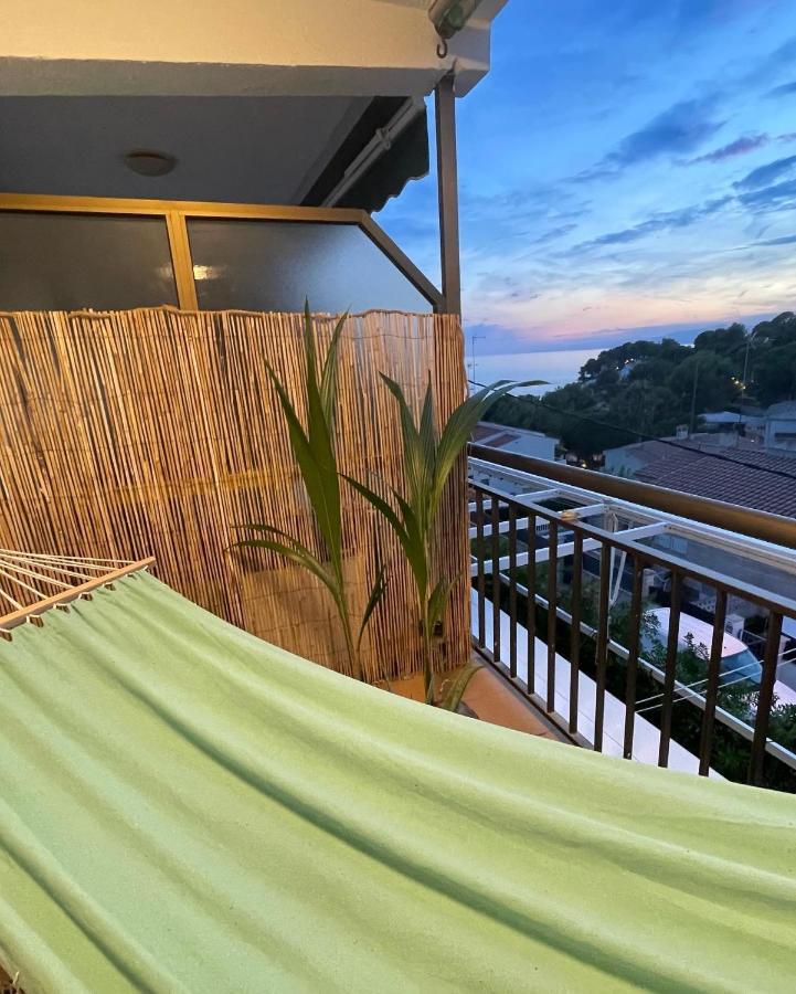 Beach Front Retro Hideaway In Salou Dış mekan fotoğraf