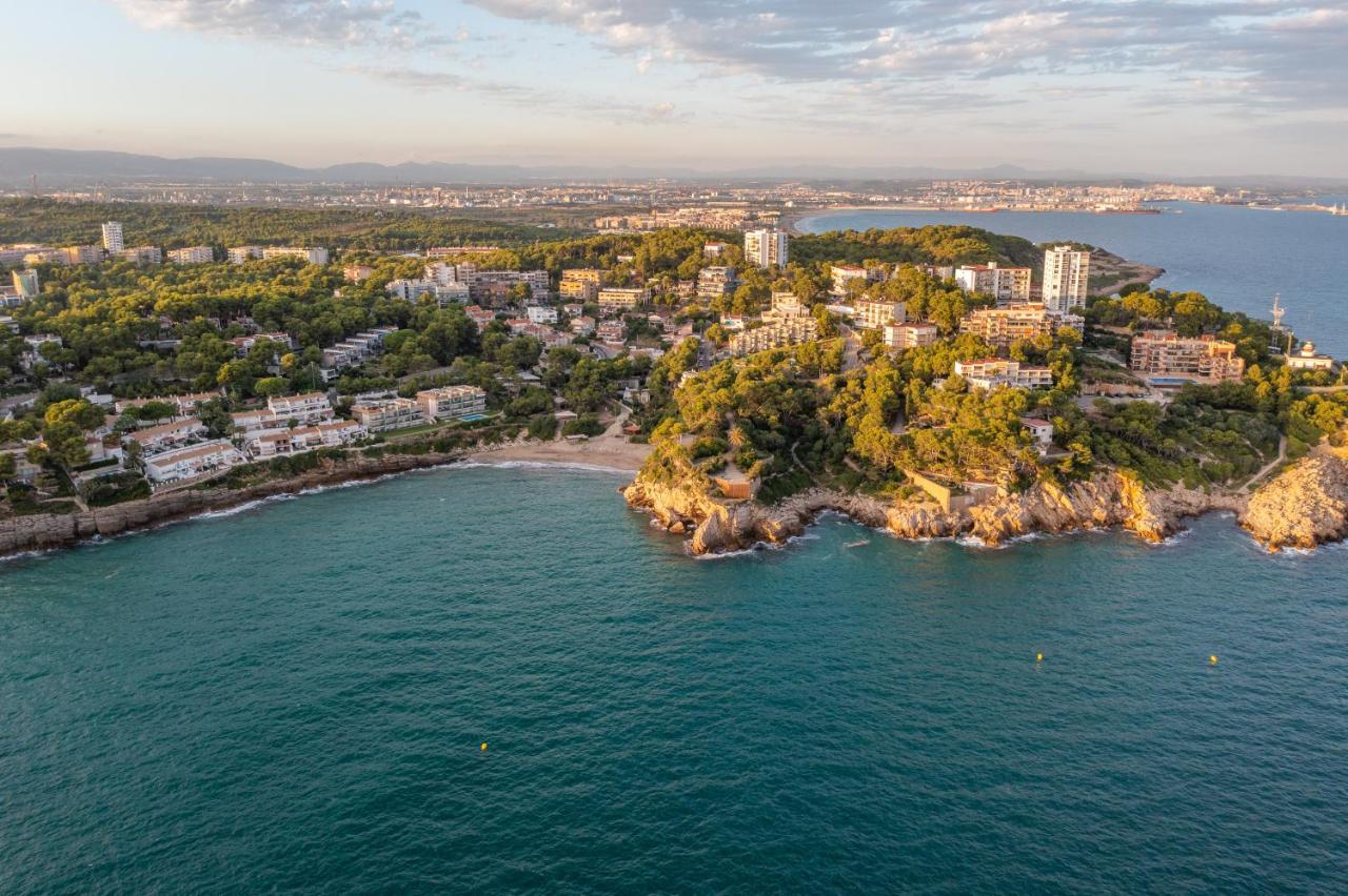 Beach Front Retro Hideaway In Salou Dış mekan fotoğraf